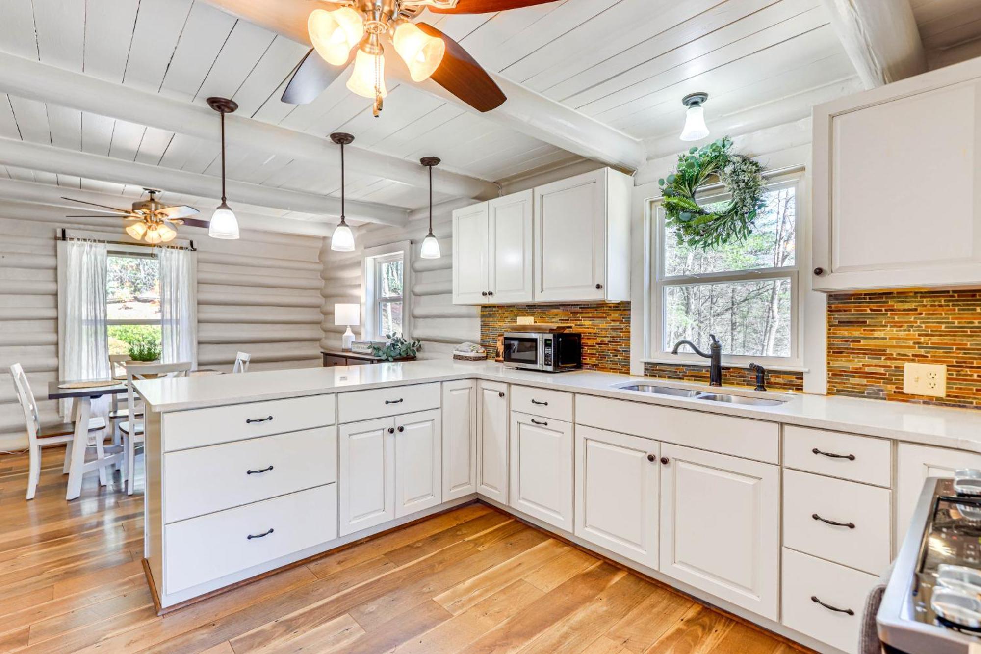 Dog-Friendly Hiawassee Cabin With Decks And Fire Pit! Ngoại thất bức ảnh