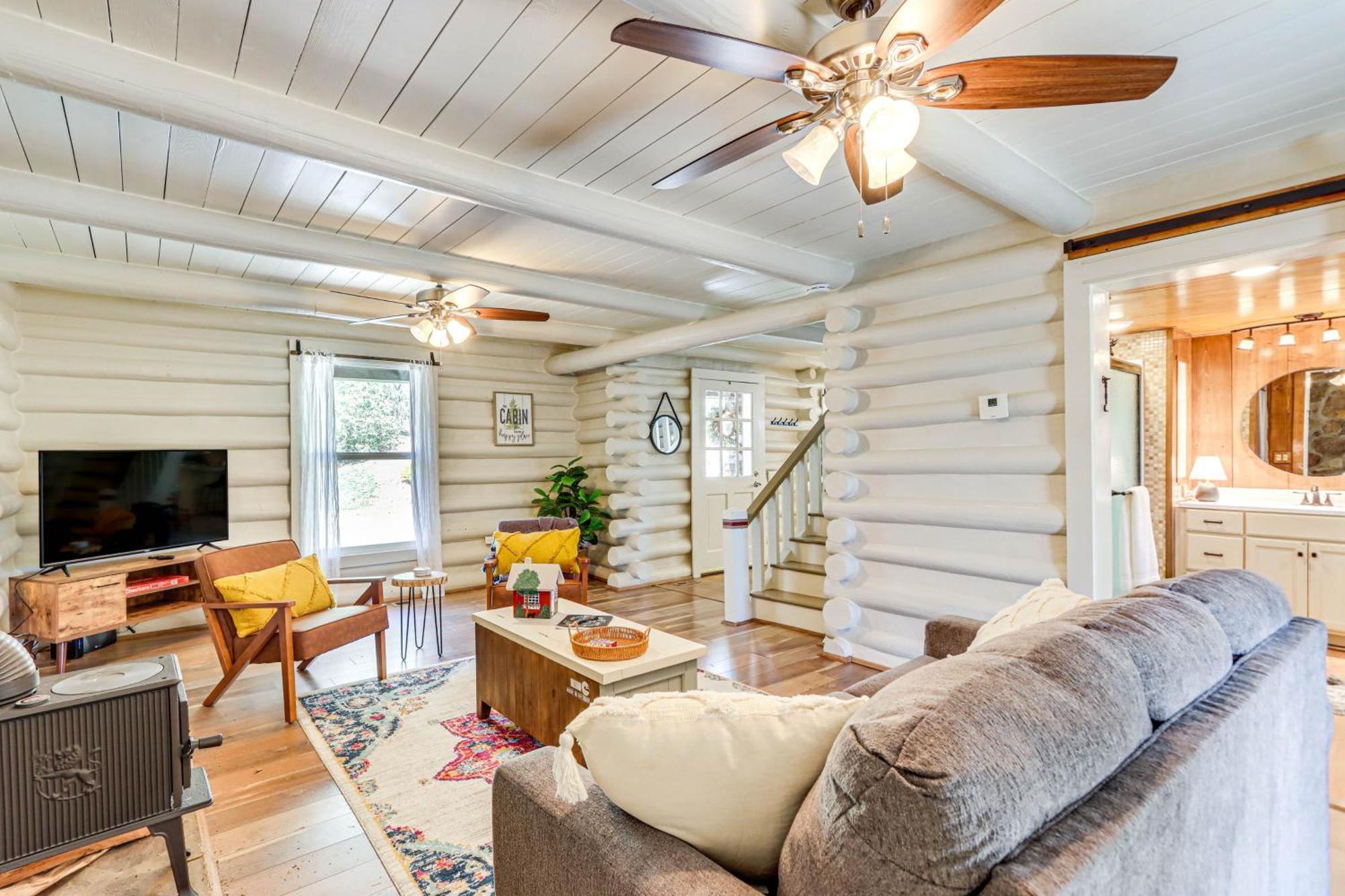 Dog-Friendly Hiawassee Cabin With Decks And Fire Pit! Ngoại thất bức ảnh