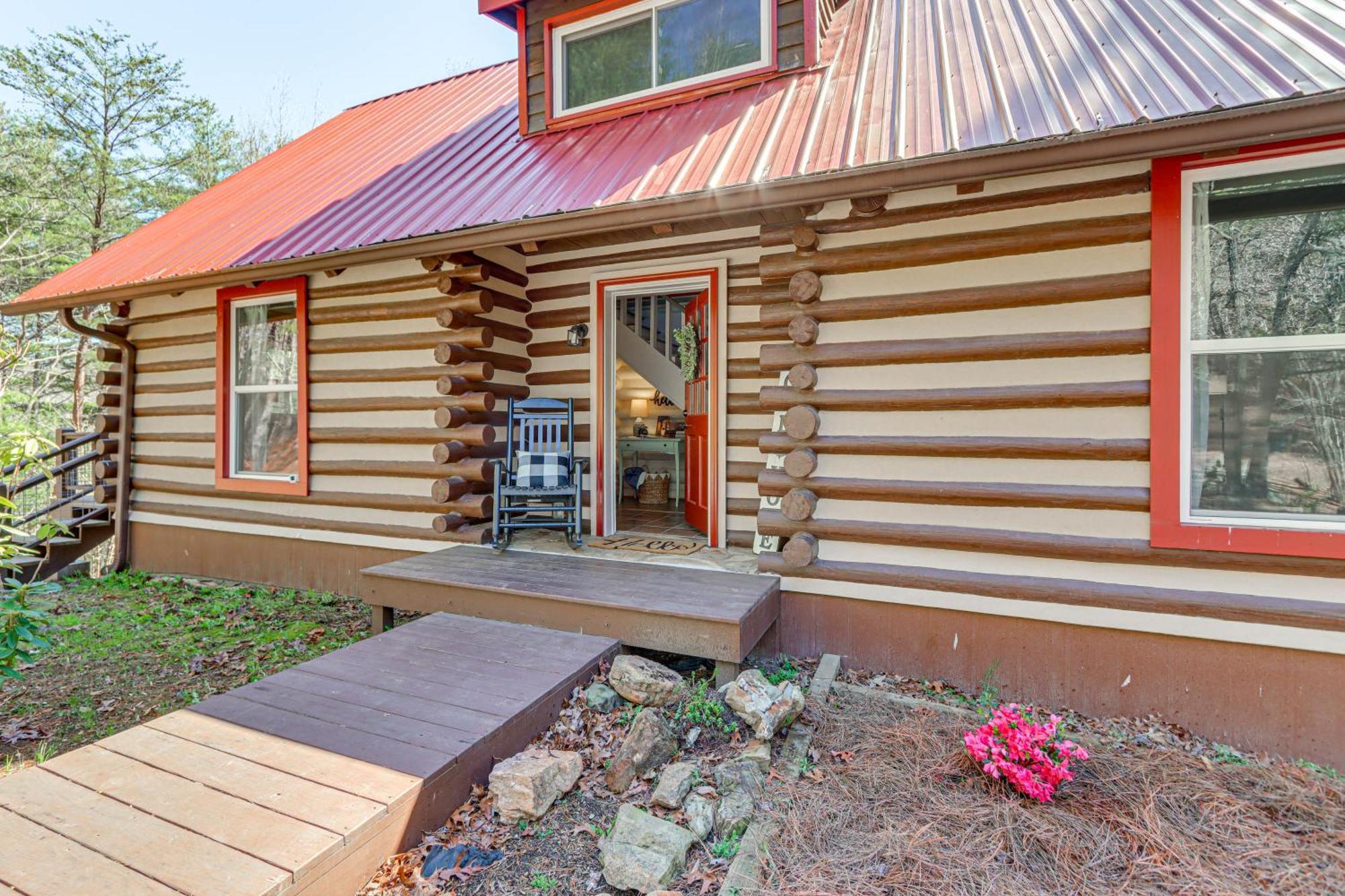 Dog-Friendly Hiawassee Cabin With Decks And Fire Pit! Ngoại thất bức ảnh