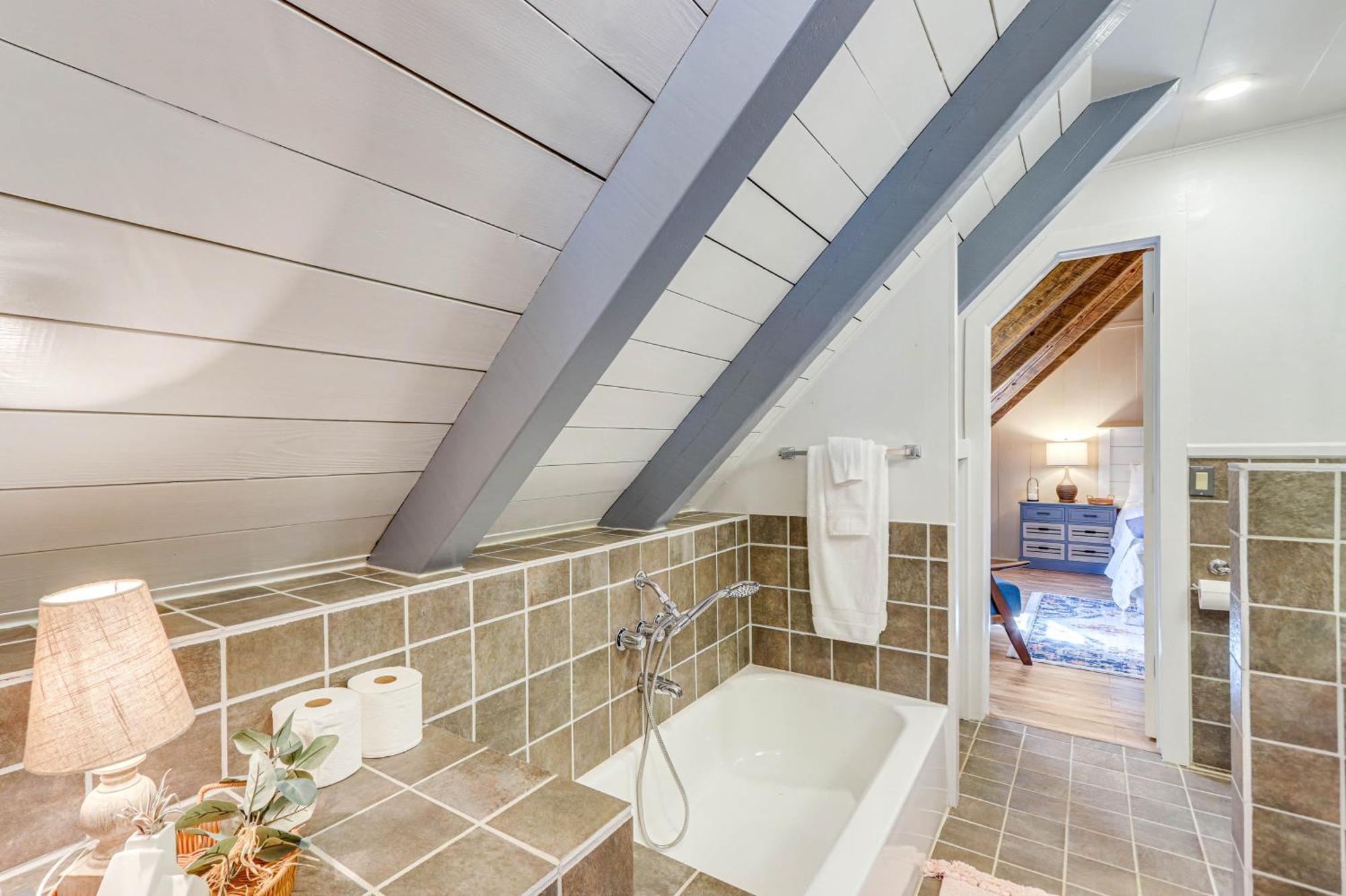Dog-Friendly Hiawassee Cabin With Decks And Fire Pit! Ngoại thất bức ảnh