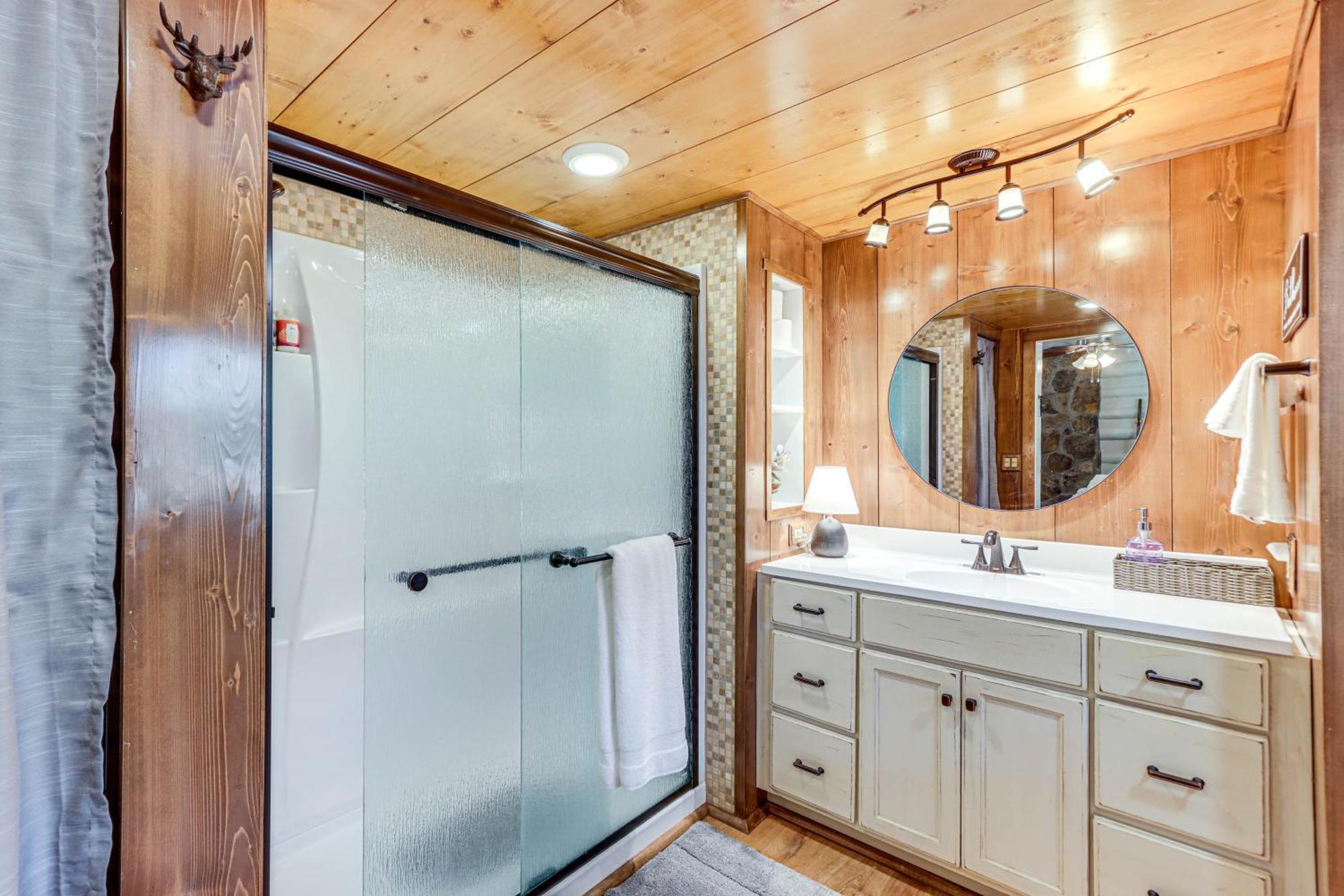 Dog-Friendly Hiawassee Cabin With Decks And Fire Pit! Ngoại thất bức ảnh