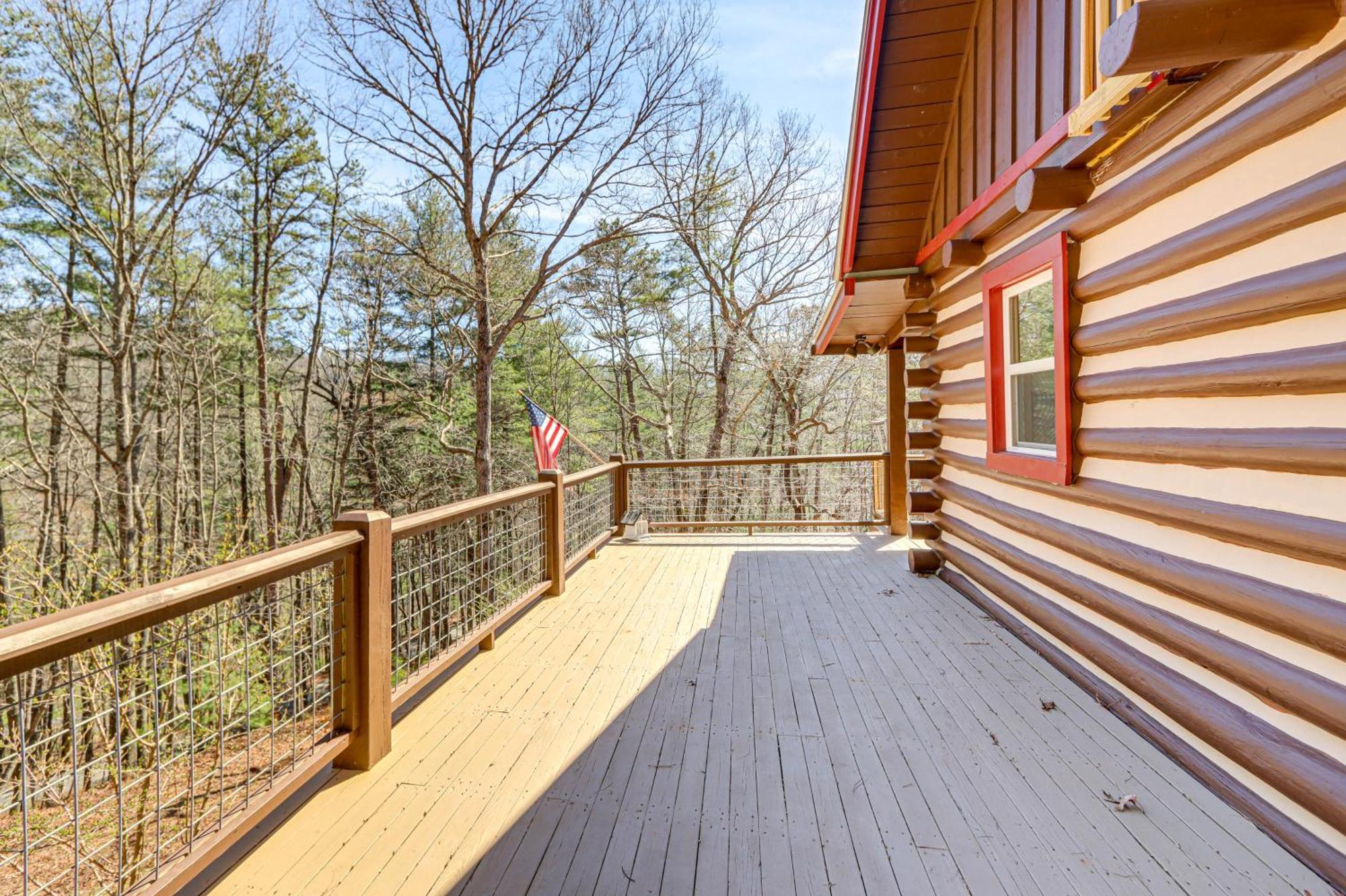 Dog-Friendly Hiawassee Cabin With Decks And Fire Pit! Ngoại thất bức ảnh